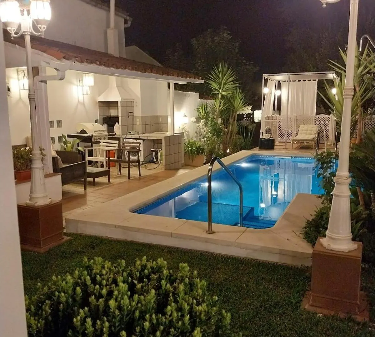 Holiday home Casa Rural Sierra Natura Castano de Robledo